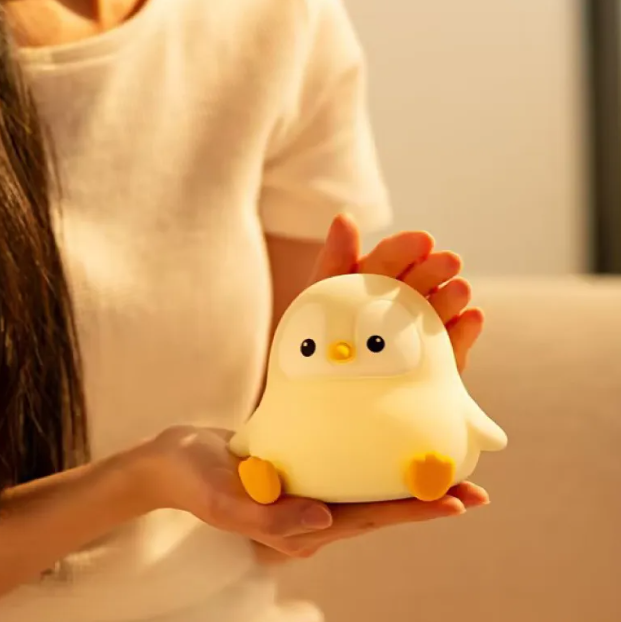 Penguin Tap Night Light